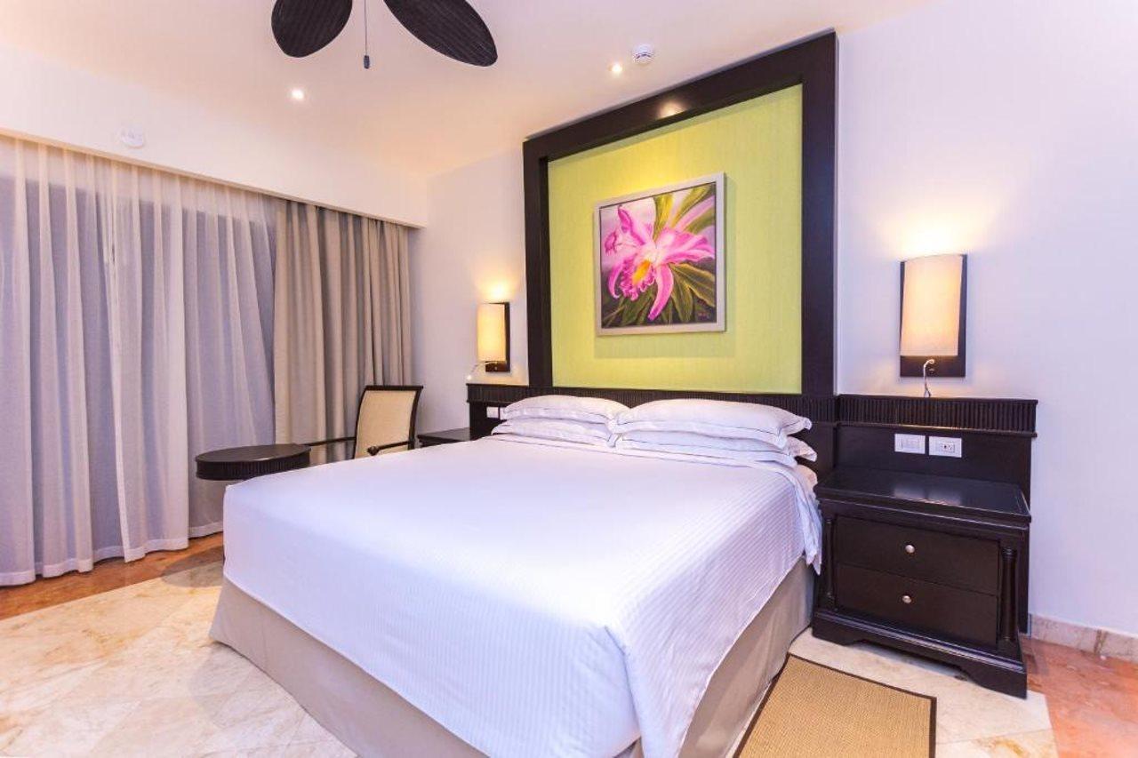 Occidental At Xcaret Destination Hotel Xcaret Park Exterior photo A bedroom at the hotel