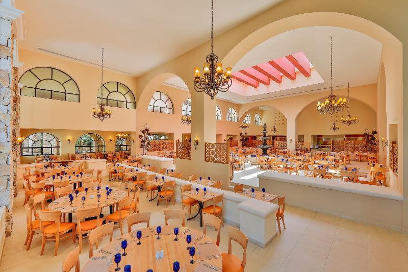 Occidental At Xcaret Destination Hotel Xcaret Park Exterior photo The buffet at the hotel