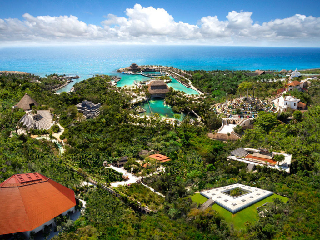 Occidental At Xcaret Destination Hotel Xcaret Park Exterior photo Aerial view of the resort