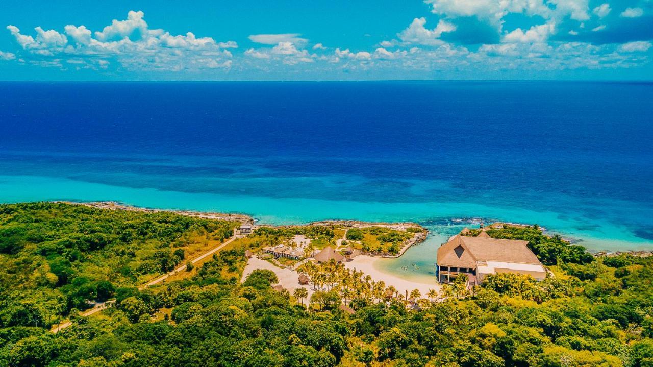 Occidental At Xcaret Destination Hotel Xcaret Park Exterior photo Aerial view of the resort
